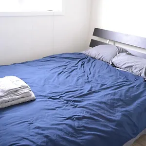 Private Bedroom On Basement - Dover Guest house Calgary