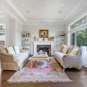 Elegant With Private Bathroom Vancouver