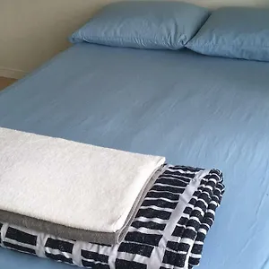 Airport Travelers Guest house Toronto